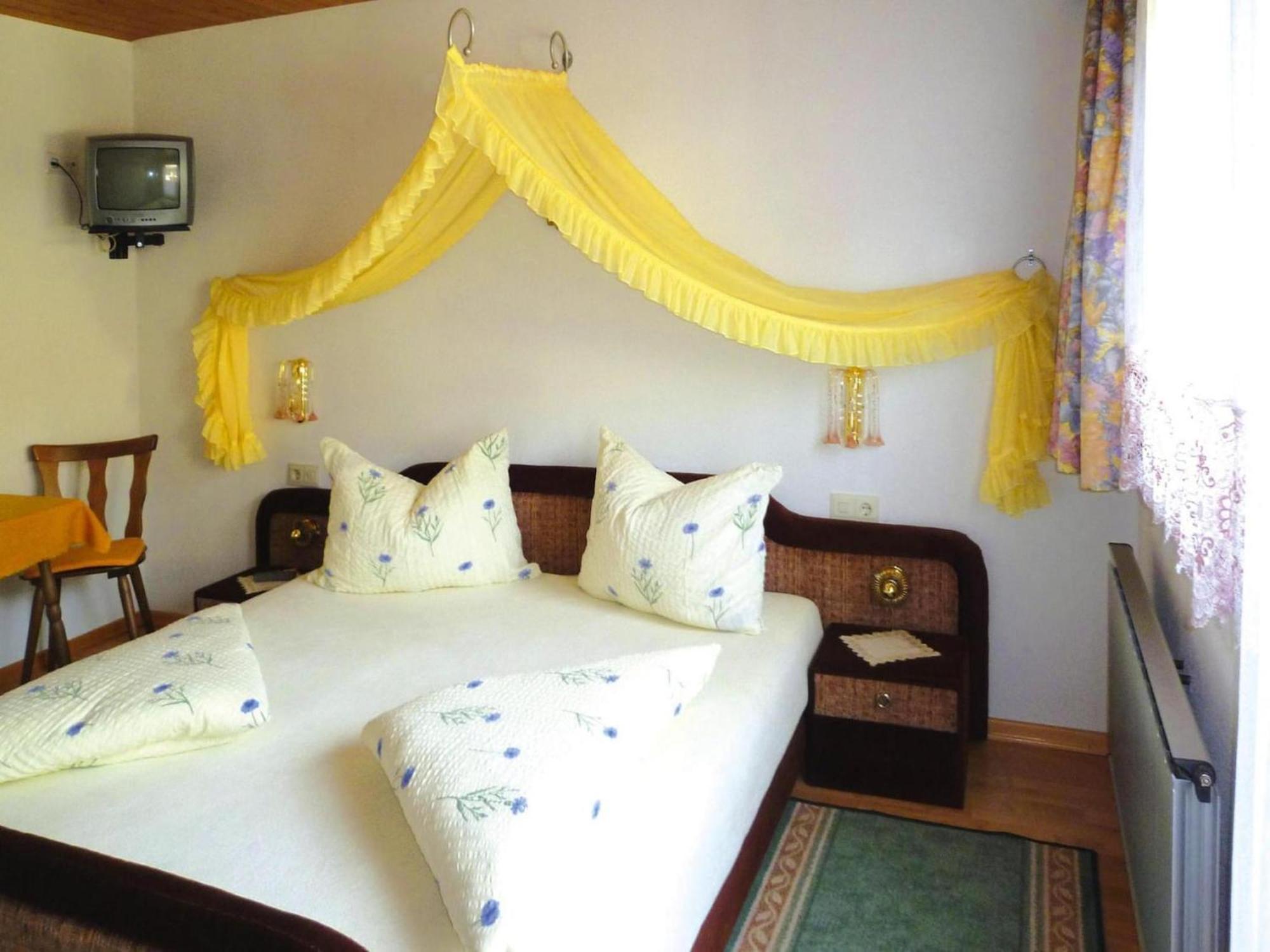 פוגן Apartment In F Gen With Parking Space מראה חיצוני תמונה